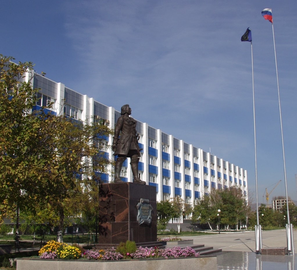 Университет Ушакова